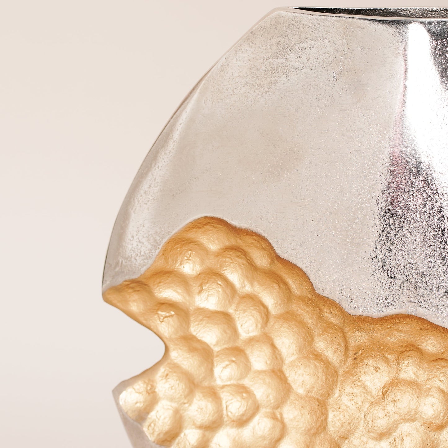 AuraMesh Vase - SILVER & GOLD