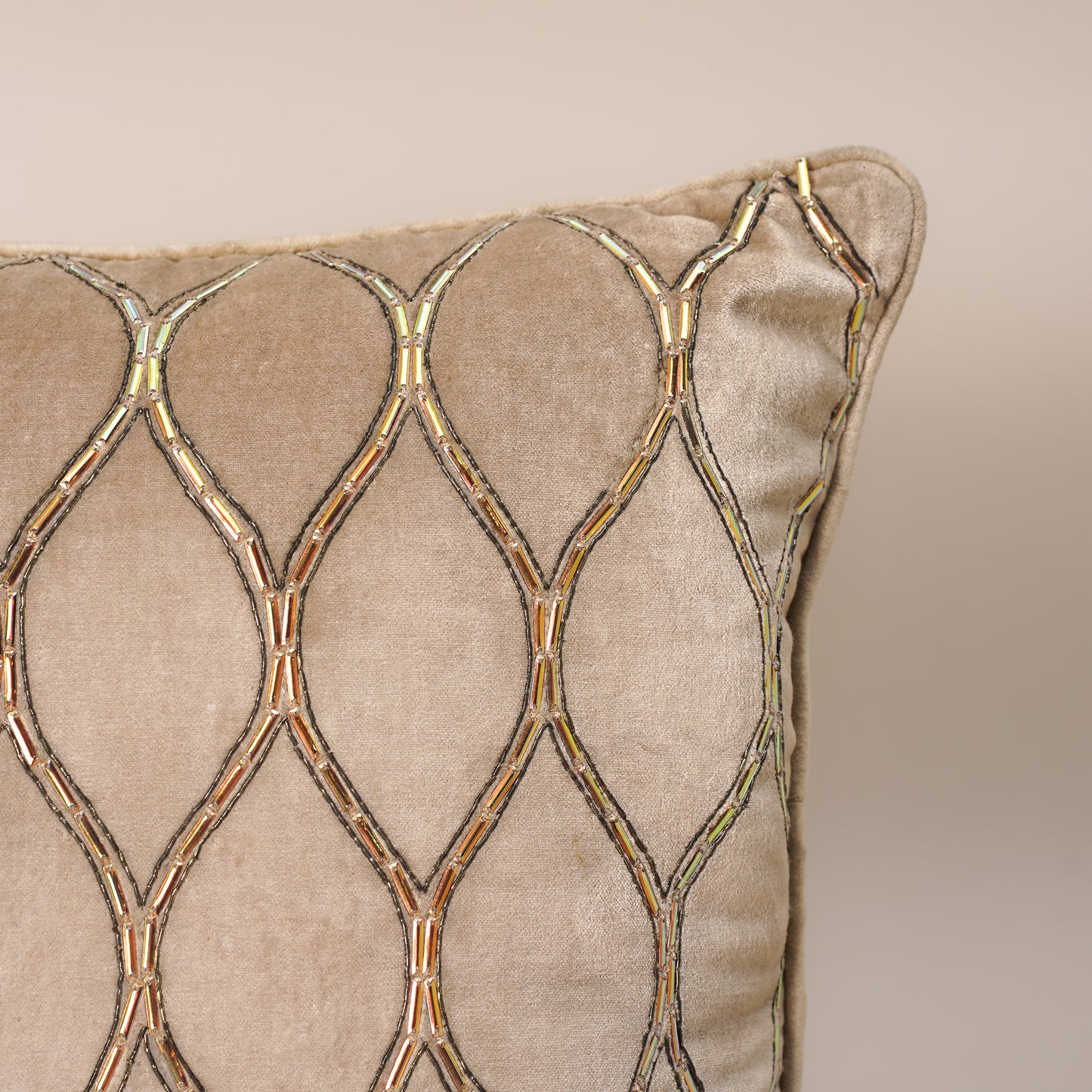 Helix Lumière Cushion