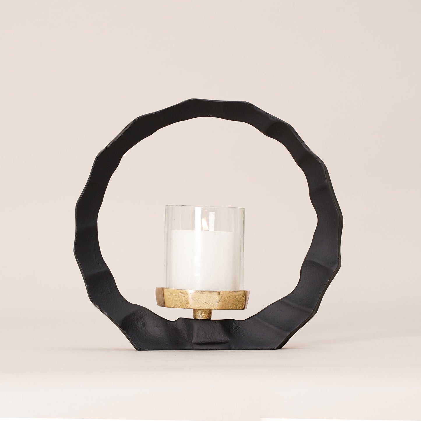 Crinkled Candle Stand